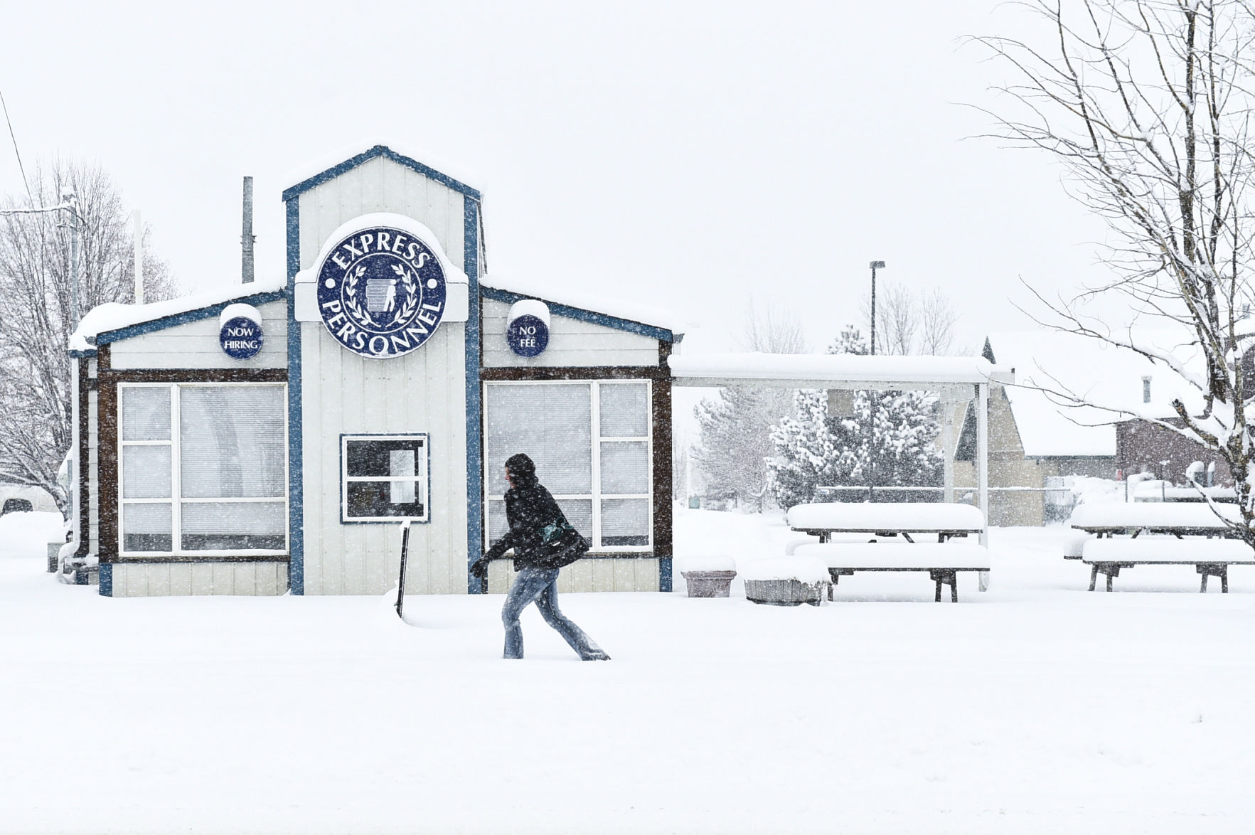 Overnight storm blankets Helena in snow